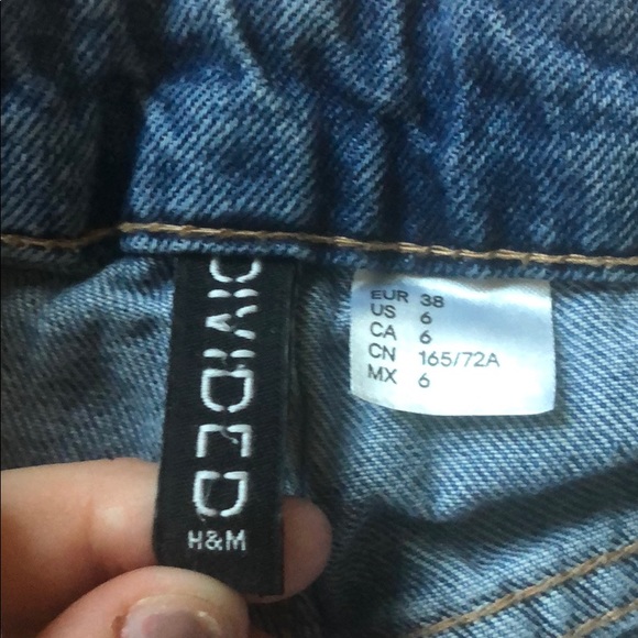 Divided H&M Blue Jean Distressed Shorts - Picture 3 of 3